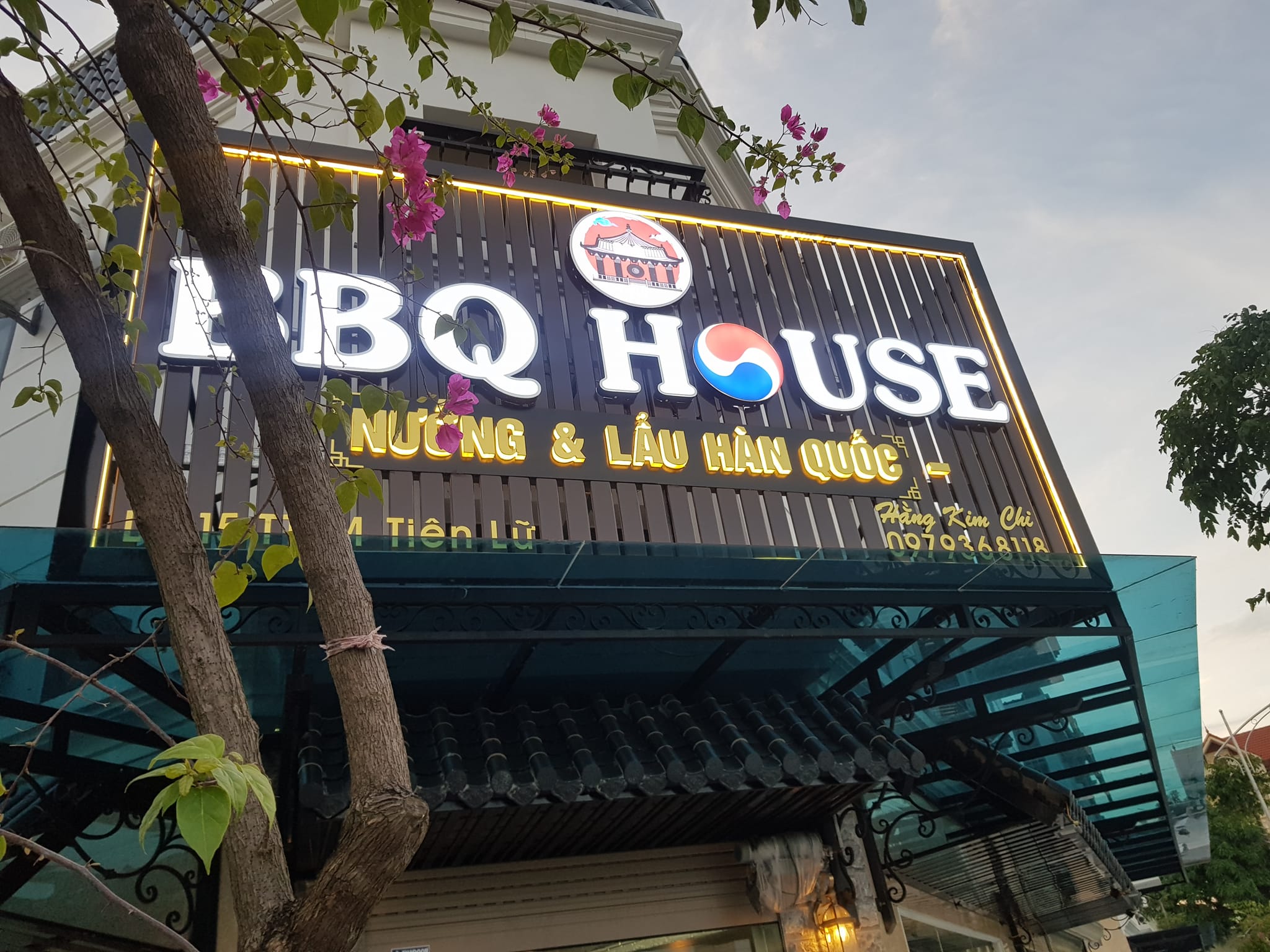 Thiết kế thi công biển quán lẩu